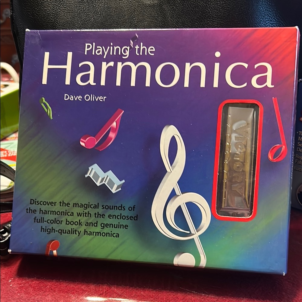 Playing the Harmonica Book and Harmonica Set
